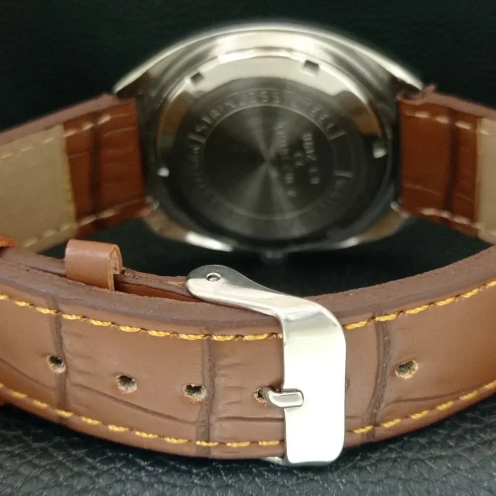 Vintage 1978 Citizen Manual Wound Mens Silver Watch W/Date & Beige accents